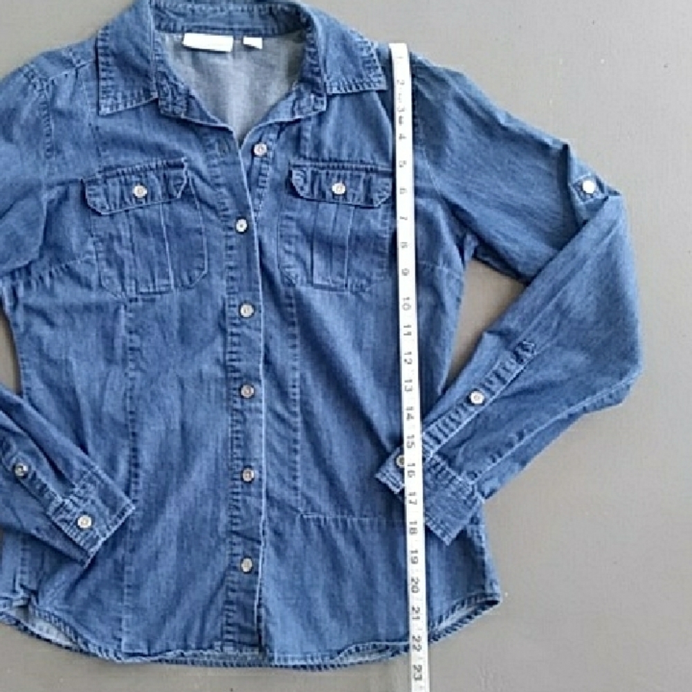 New York & Company Blue Chambray Shirt - Picture 5 of 7